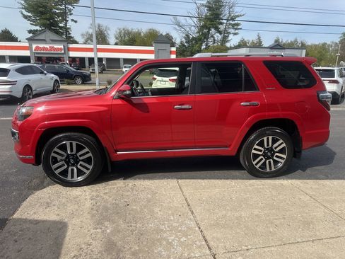 Used 2021 Toyota 4Runner Limited image 8