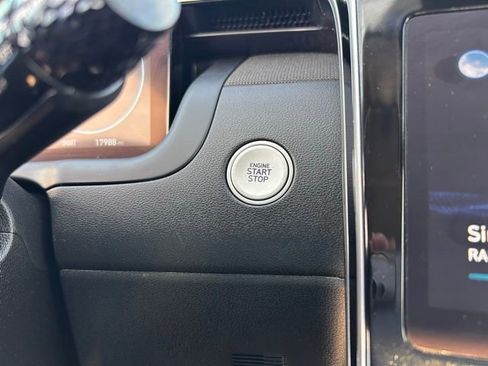 Used 2022 Hyundai Tucson Limited image 29