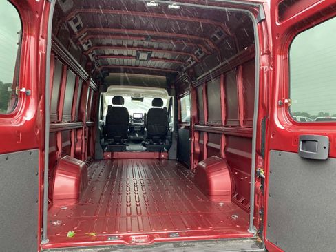 Used 2025 RAM ProMaster 3500 w/ Quick Order Package 22H SLT+ FWD image 5