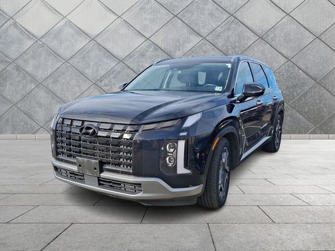 Certified 2023 Hyundai Palisade SEL image 3