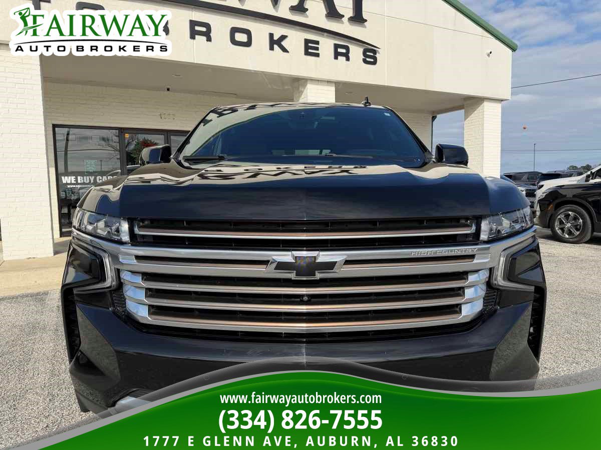 Used 2023 Chevrolet Suburban High Country AWD/4WD image 3