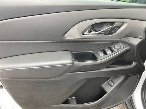 Certified 2023 Chevrolet Traverse LT w/ LPO, Floor Liner Package AWD/4WD image 16
