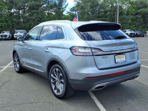 Used 2023 Lincoln Nautilus Reserve w/ Luxury Package AWD/4WD image 5