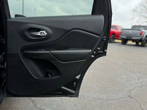 Used 2014 Jeep Cherokee Limited image 20