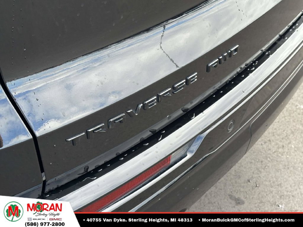 Certified 2024 Chevrolet Traverse RS w/ LPO, Floor Liner Package AWD/4WD image 9