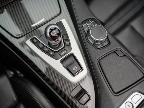 Used 2018 BMW M6 Convertible w/ Executive Package image 34