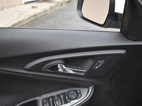 Used 2024 Chevrolet Malibu LT image 12