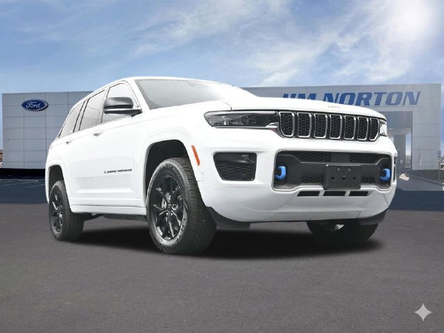 Used 2023 Jeep Grand Cherokee Overland w/ Luxury Tech Group IV AWD/4WD image 57