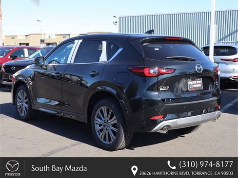 New 2025 MAZDA CX-5 Signature image 5