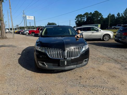 Used 2014 Lincoln MKX FWD image 9