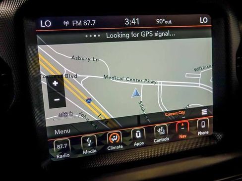 Used 2019 Jeep Wrangler Unlimited Sahara AWD/4WD image 22