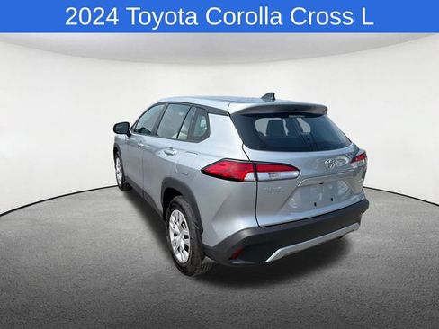 Used 2024 Toyota Corolla Cross L AWD/4WD image 13