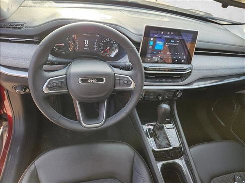 Used 2022 Jeep Compass Latitude image 15