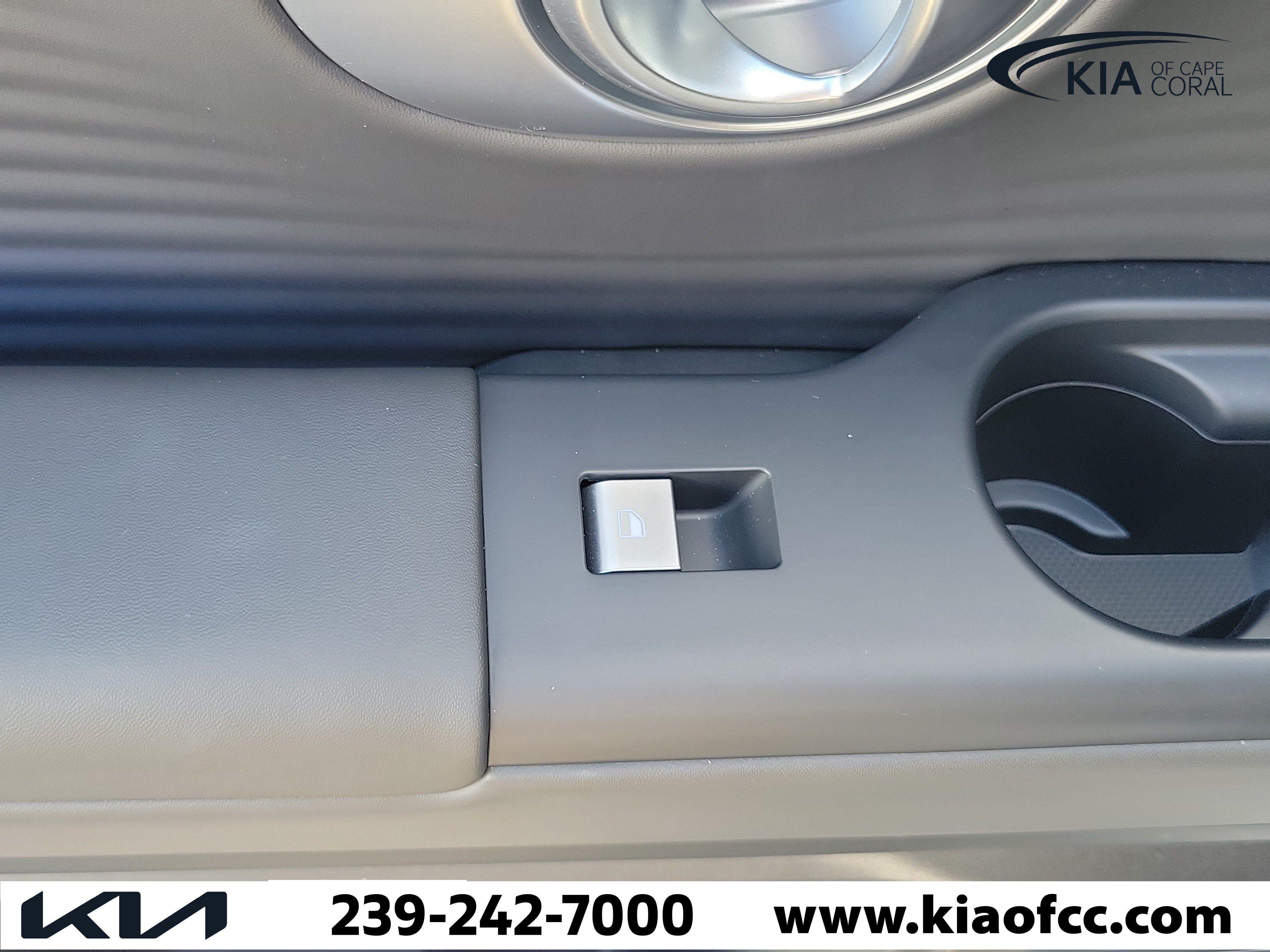 Used 2026 Hyundai Ioniq 9 SEL AWD/4WD image 17