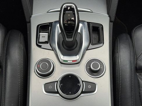 Used 2020 Alfa Romeo Stelvio Ti Sport w/ Quick Order Package 22S Sport image 27