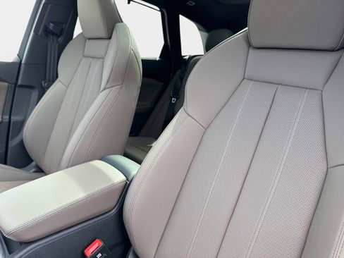 New 2025 Audi Q5 Prestige image 21