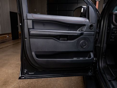 Used 2023 Ford Expedition Limited RWD image 38