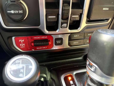 Used 2019 Jeep Wrangler Unlimited Rubicon image 22