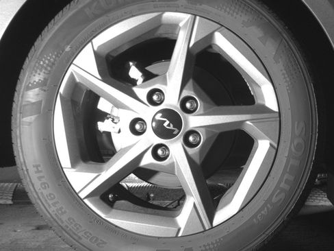 Used 2025 Kia K4 LXS image 15