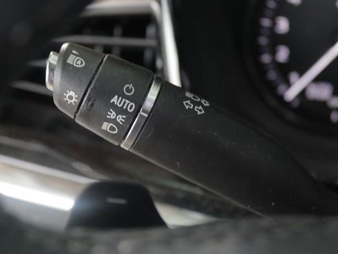 Certified 2021 Cadillac XT6 Premium Luxury w/ Platinum Package image 14