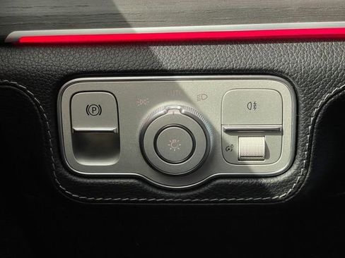 Used 2024 Mercedes-Benz GLE 450 4MATIC image 22