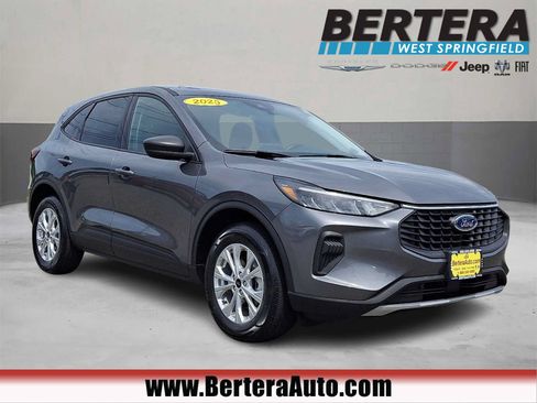 Used 2025 Ford Escape Active AWD/4WD image 1