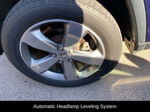 Used 2014 Jeep Grand Cherokee Limited w/ Luxury Group II image 18