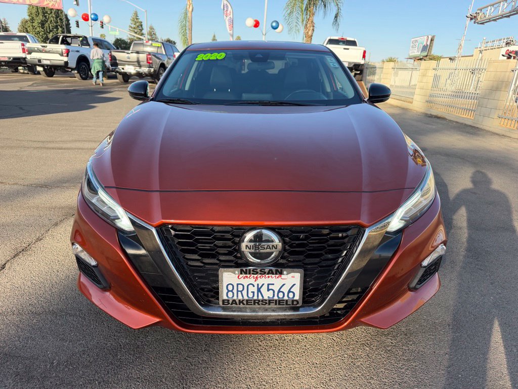 Used 2020 Nissan Altima 2.5 SR w/ Premium Package FWD image 2
