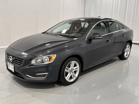 Used 2015 Volvo S60 T5 Premier image 1