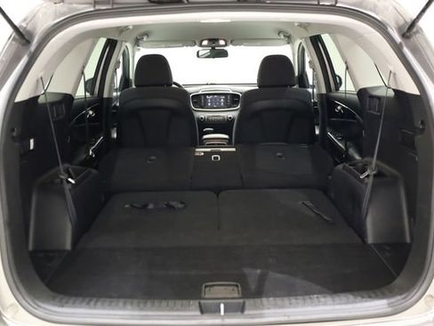Used 2019 Kia Sorento L image 33