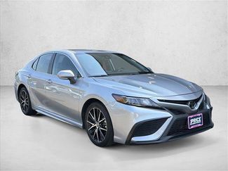 Used 2024 Toyota Camry SE FWD video 3