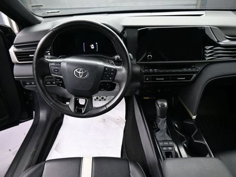 Used 2026 Toyota Camry SE FWD image 22