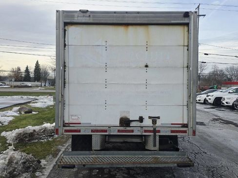 Used 2016 GMC Savana 3500 Extended image 5