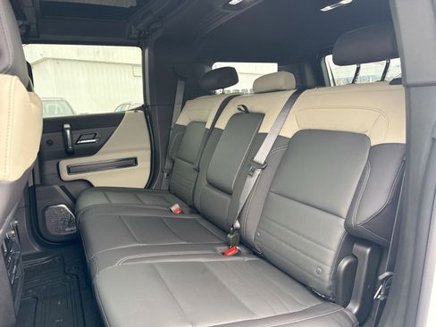 New 2026 GMC Hummer EV SUV w/ LPO, Illumination Package image 20