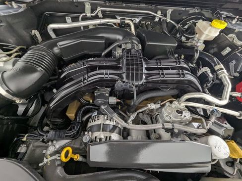 Used 2020 Subaru Outback Limited AWD/4WD image 9