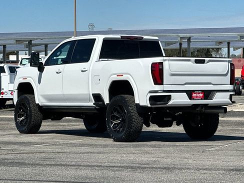 Used 2024 GMC Sierra 2500 Denali Ultimate image 5