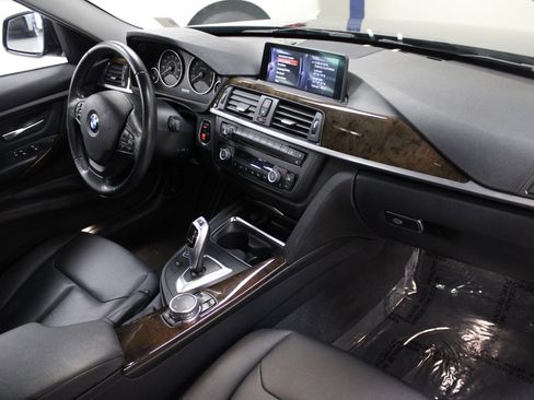 Used 2015 BMW 320i Sedan image 21