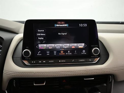 Used 2023 Nissan Rogue SV FWD image 11