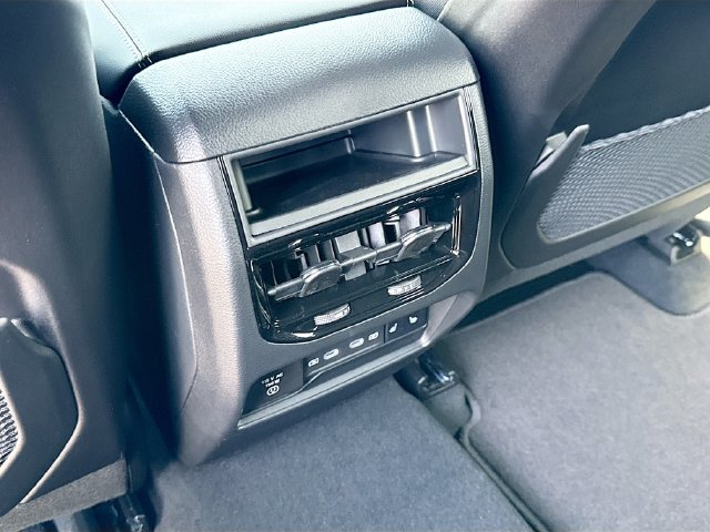 New 2026 Jeep Grand Cherokee Limited w/ Limited Altitude Package RWD image 18