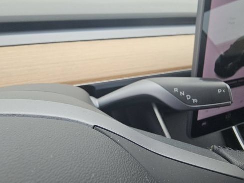 Used 2019 Tesla Model 3 RWD image 13