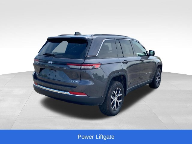 Used 2024 Jeep Grand Cherokee Limited AWD/4WD image 3