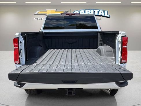 Used 2025 Chevrolet Silverado 2500 High Country w/ Technology Package AWD/4WD image 32
