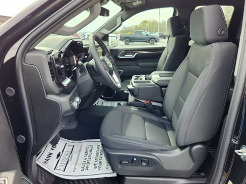 New 2026 GMC Sierra 1500 SLE AWD/4WD image 9