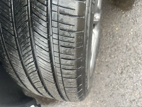 Certified 2024 Honda Accord EX image 17