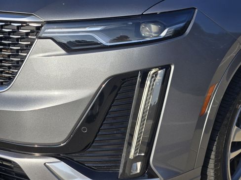 Used 2022 Cadillac XT6 Premium Luxury FWD image 31