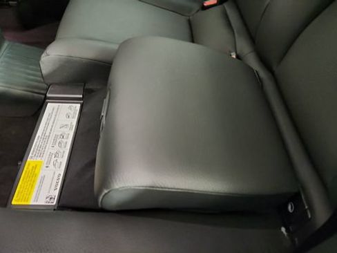 Certified 2023 Volvo XC60 T8 Plus AWD/4WD image 30