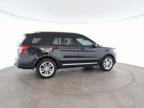 Used 2019 Ford Explorer XLT w/ Equipment Group 202A image 20