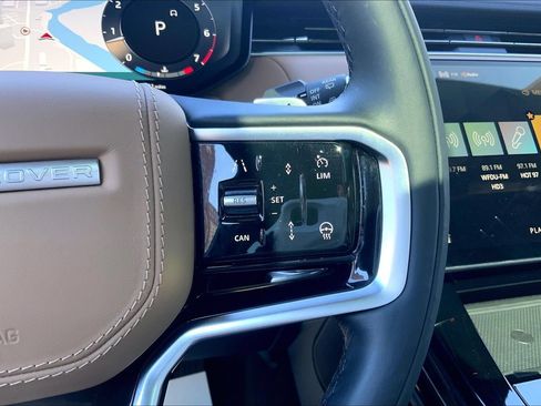 Certified 2025 Land Rover Range Rover Sport SE AWD/4WD image 24