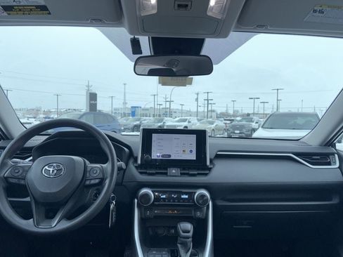 Used 2023 Toyota RAV4 LE image 31