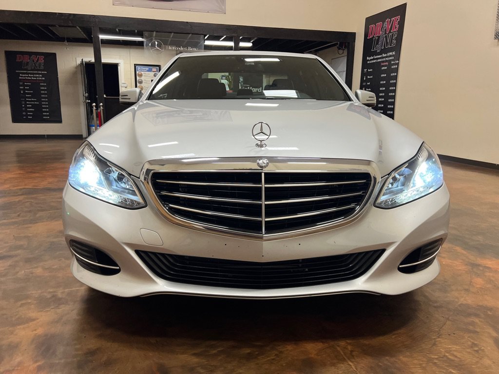 Used 2014 Mercedes-Benz E 350 4MATIC Sedan image 4